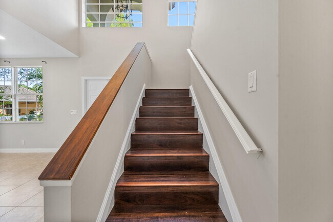 Building Photo - 14552 Larkspur Ln