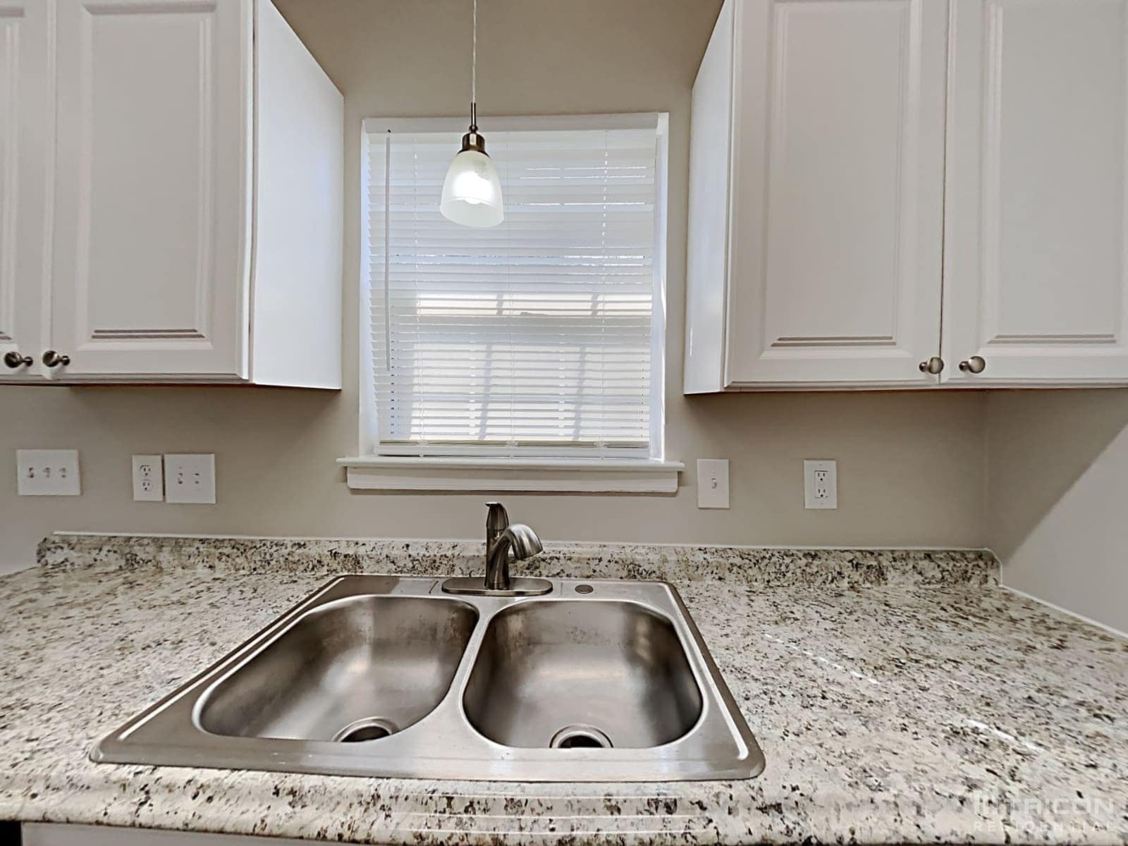 Building Photo - 6009 Brick Landing Dr