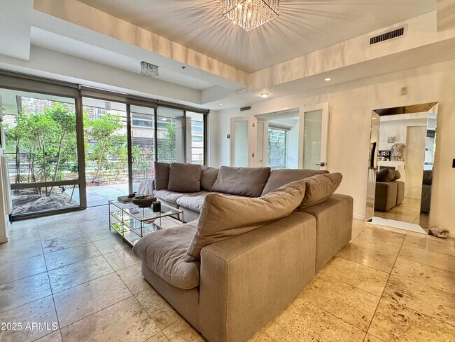 Building Photo - 7141 E Rancho Vista Dr