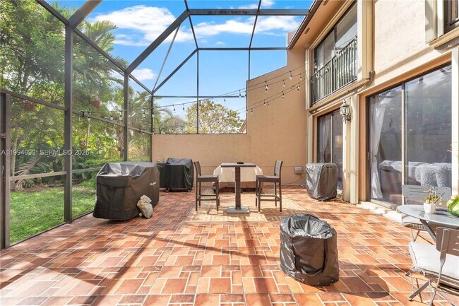 Building Photo - 10003 Costa Del Sol Blvd