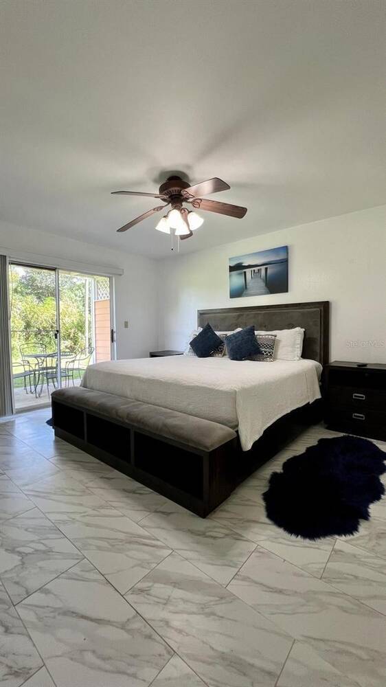 Building Photo - 2444 Sweetwater Club Cir