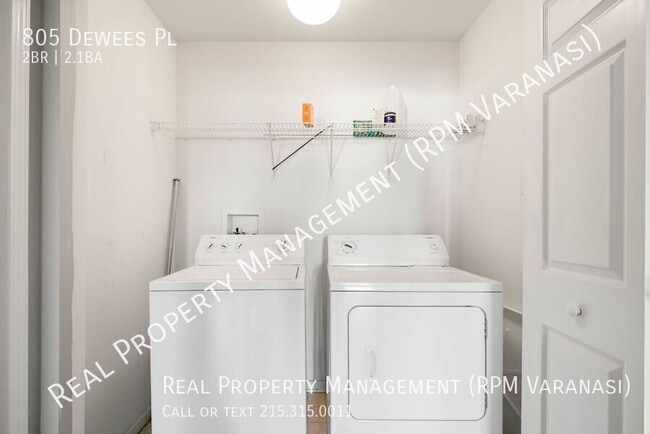 Building Photo - 805 Dewees Pl