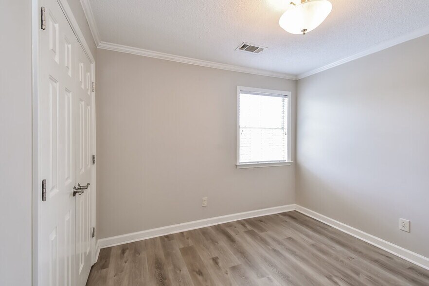 Building Photo - 6341 Fairway Heights Cove