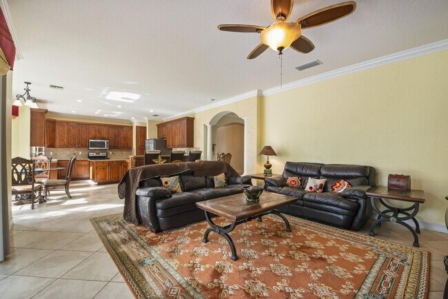 Building Photo - 8273 Emerald Winds Cir