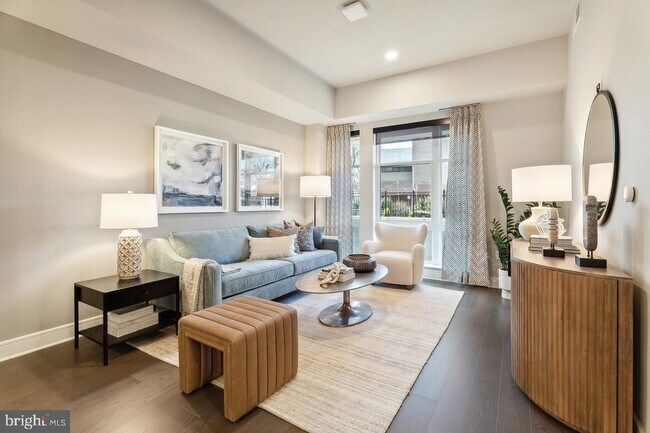 Primary Photo - 8015 Old Georgetown Rd