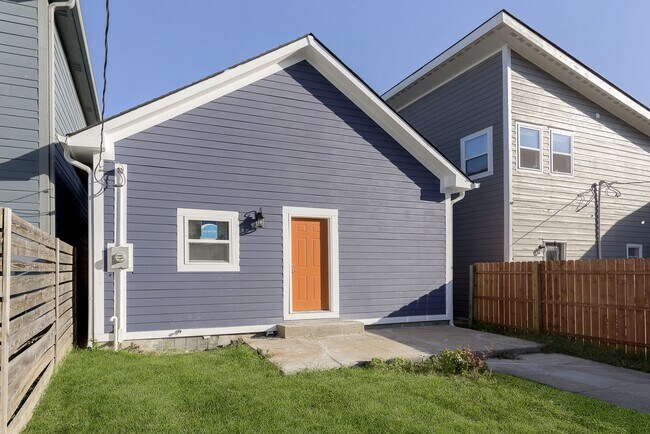 Building Photo - 1229 Spann Ave