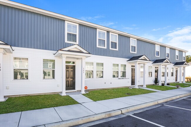 Building Photo - 157 Morning Line Dr, Moncks Corner, SC