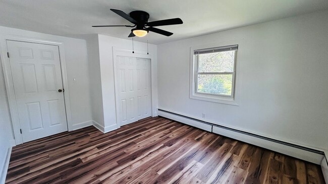 Building Photo - HAMPTON - BEAUTIFULLY UPDATED HOME