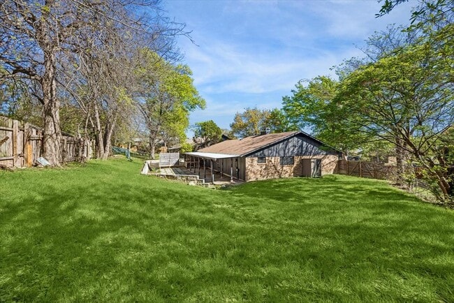 Building Photo - 1309 Warrington Dr