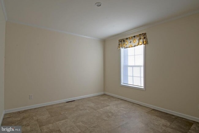 Building Photo - 86 Longbow Ln