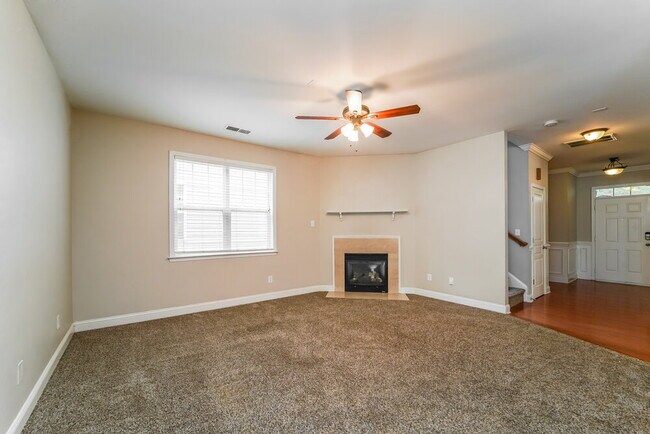 Building Photo - 9107 Cinder Ln