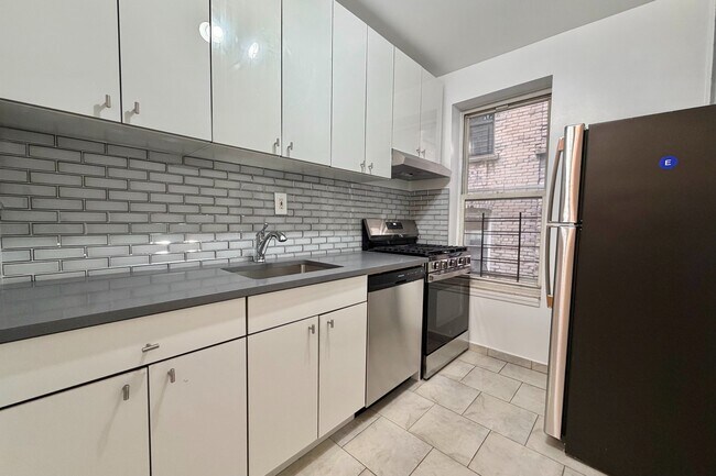 Floorplan - 175 Pinehurst Avenue
