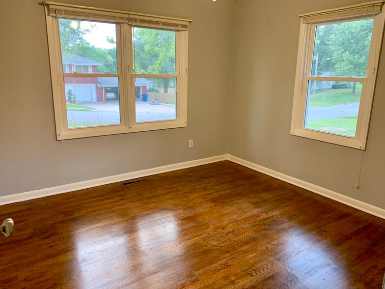 Bedroom 1 - 3166 S Parkview Ave
