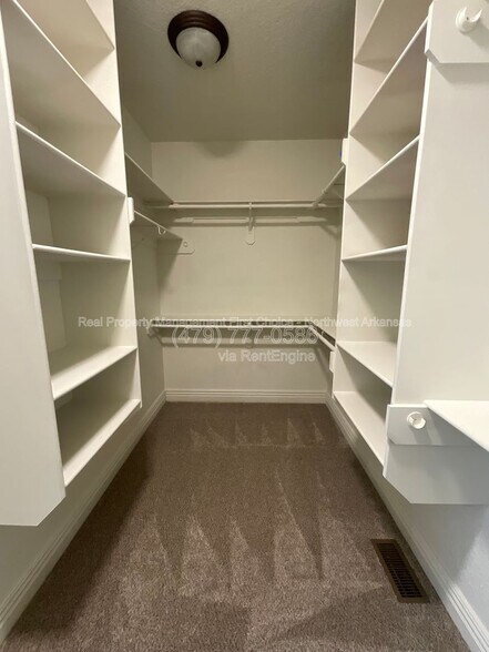 Building Photo - 1 Dent Ln