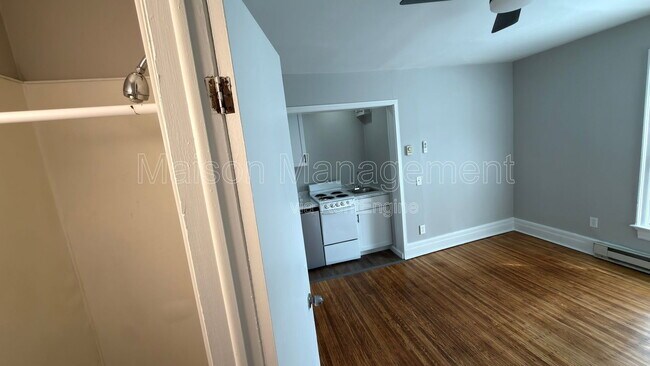 Building Photo - 51 Rutgers St