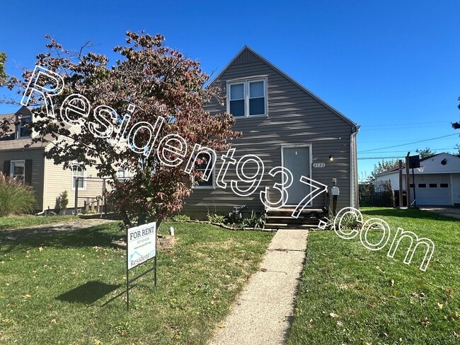 Primary Photo - Cozy 3 Bed 1 bath home