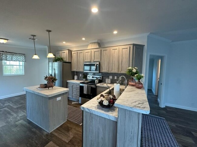 Building Photo - 4030 Christopher Cir