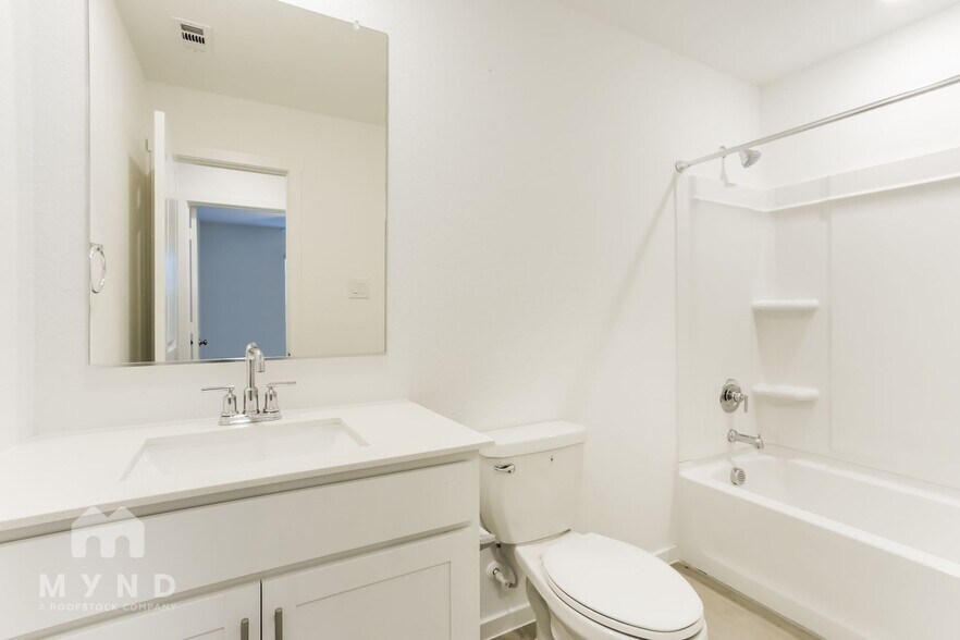 Building Photo - 10124 Dalgreen Cir