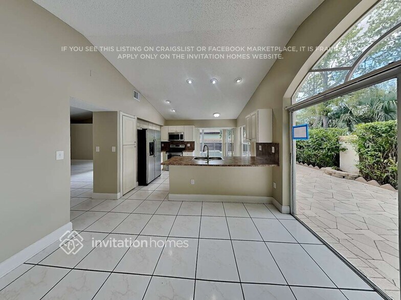 Building Photo - 16122 SW 79th Terrace
