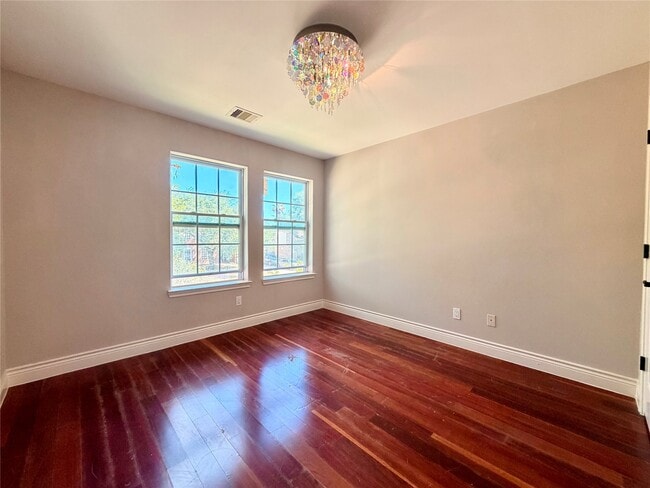 Building Photo - 5124 Carefree Dr