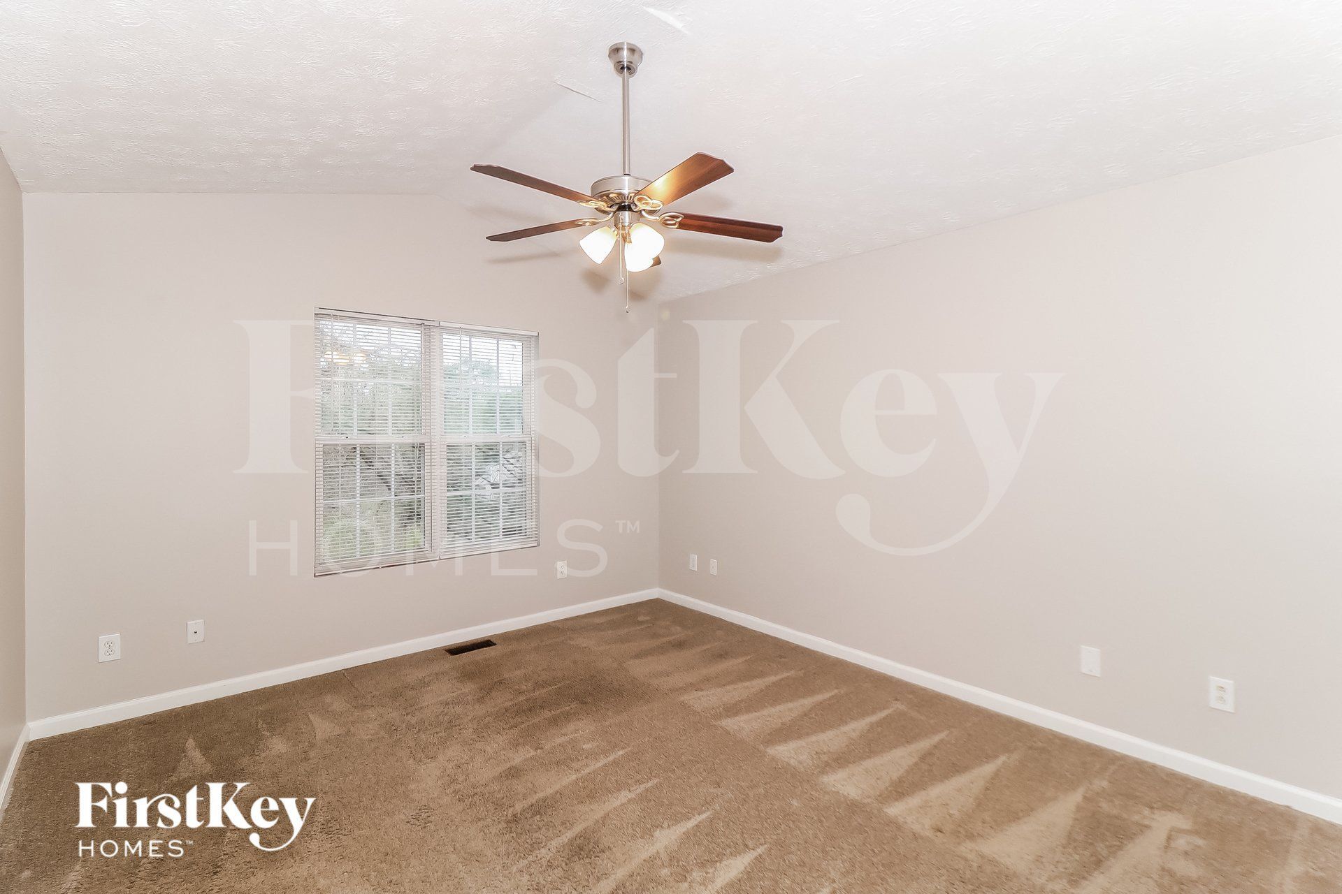 Building Photo - 8630 Bayhill Dr