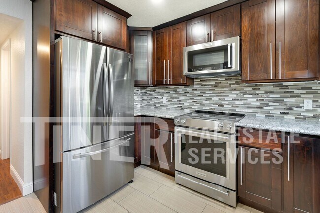 Building Photo - 2 Rio Adelanto Ct