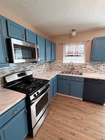 Building Photo - 4817 Falcon Forest Dr