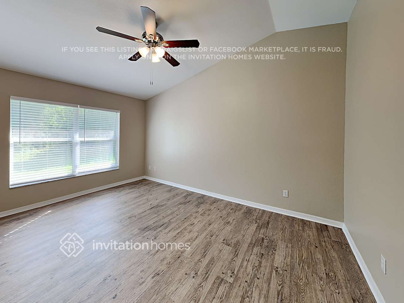 Building Photo - 3827 Springlake Village Ct