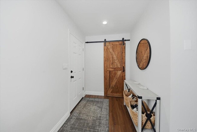 Building Photo - 180 Heritage Hills