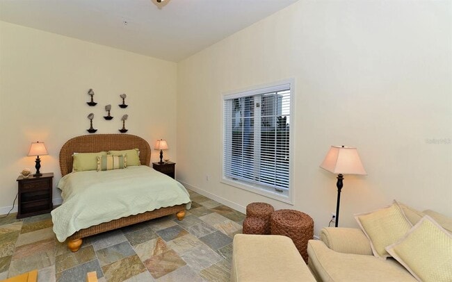 Building Photo - 1080 Seagrove Ln