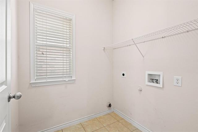 Building Photo - 689 Bonham Dr
