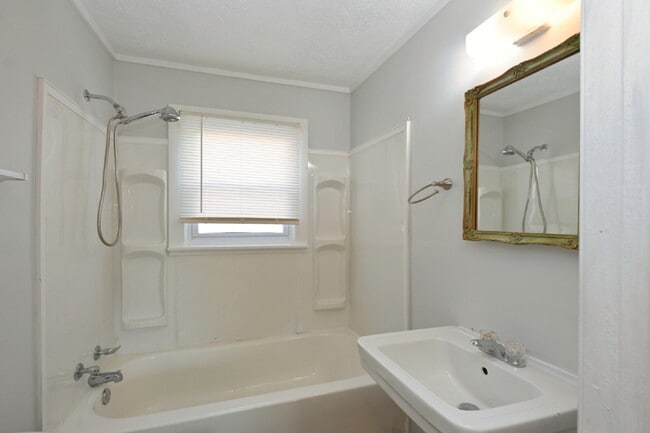 Building Photo - Updated 2BR/2BA Home | Rare Second Bath, Efficient Layout