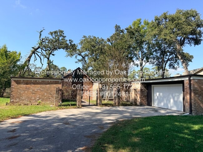 Primary Photo - 1607 Chestnut Ridge Rd