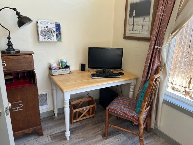 Building Photo - 1328 W Pikes Peak Ave