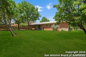 Building Photo - 117 Danube Dr