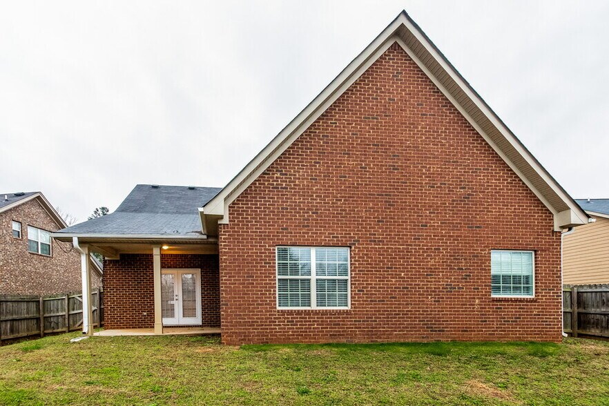 Building Photo - 112 Pristine Dr