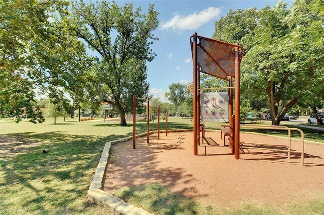Building Photo - 4707 Rosedale Ave