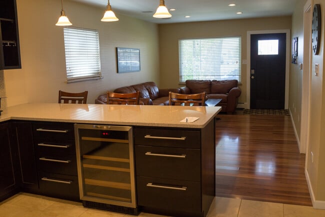 Building Photo - Evolve Real Estate: Fully Remodeled Gorgeous Bungalow in West Wash Park. 2 Bedrooms August 1!