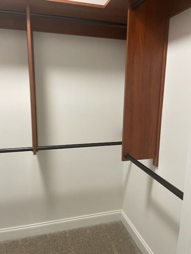 Building Photo - GORGEOUS EXECUTIVE TOWNHOME IN GATED COMMUNITY