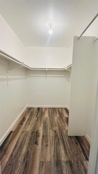 Building Photo - 25007 Peachland Ave