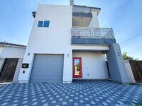 Building Photo - Charming Updated Three-Bedroom Home in Eas...