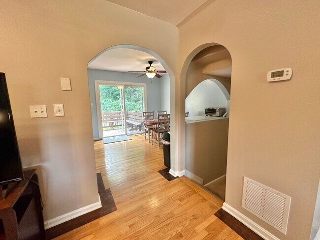 Building Photo - STAFFORD TOWNHOUSES - CLOSE TO QUANTICO