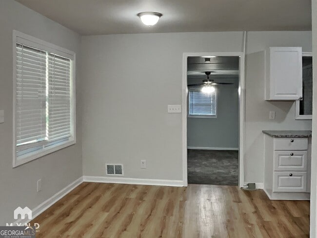 Building Photo - 1371 Stoneham Ct
