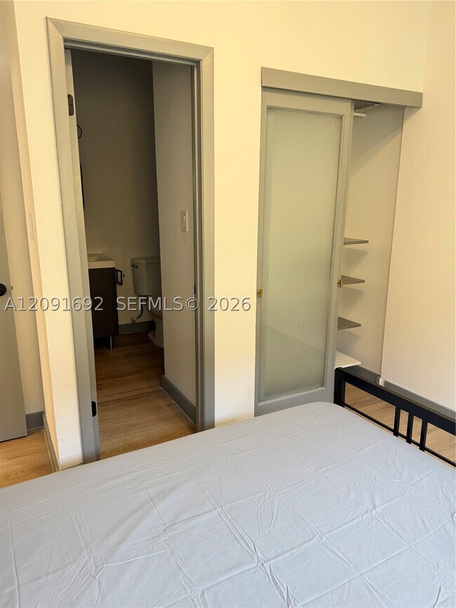 Building Photo - 1320 Drexel Ave