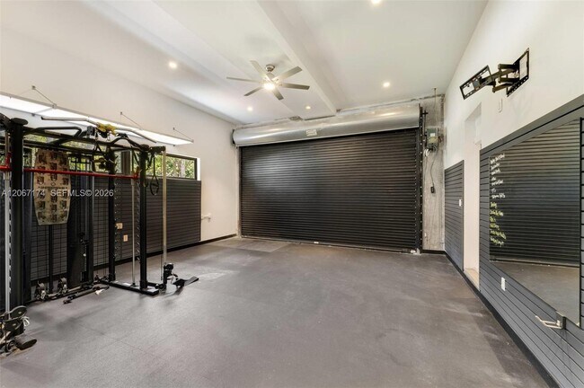 Building Photo - 15315 SW 84th Ave