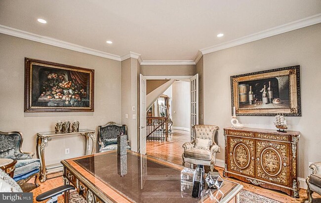 Building Photo - 7841 Montvale Way