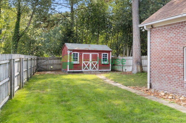 Building Photo - 948 Forest Lakes Cir
