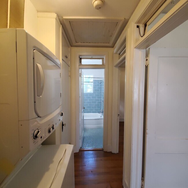 Building Photo - Location, Comfort & Charm – 2BR Duplex Near Fort Jackson