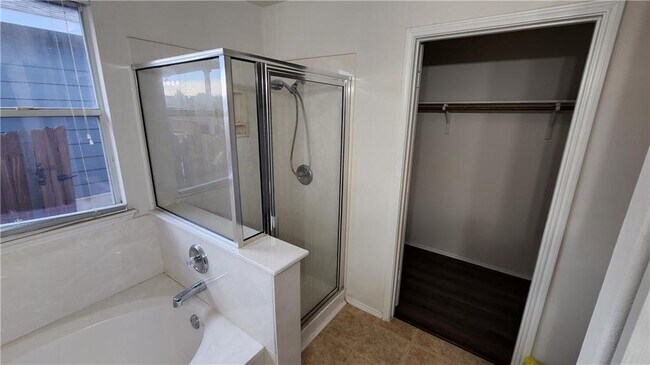 Building Photo - 12301 Sky Harbor Dr