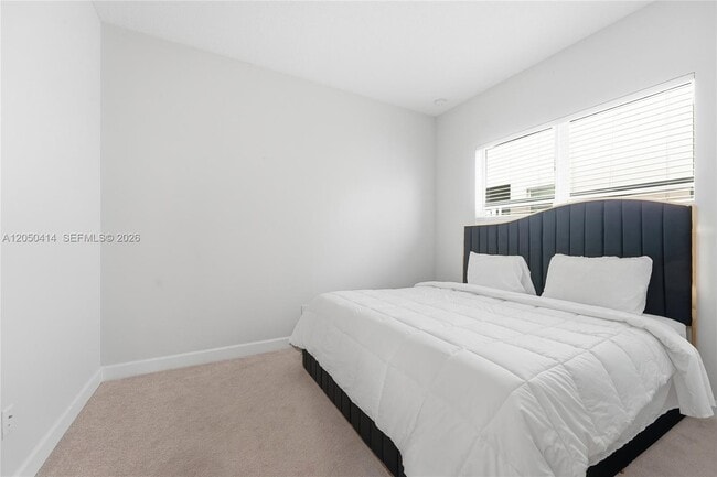 Building Photo - 15239 Goldfinch Cir
